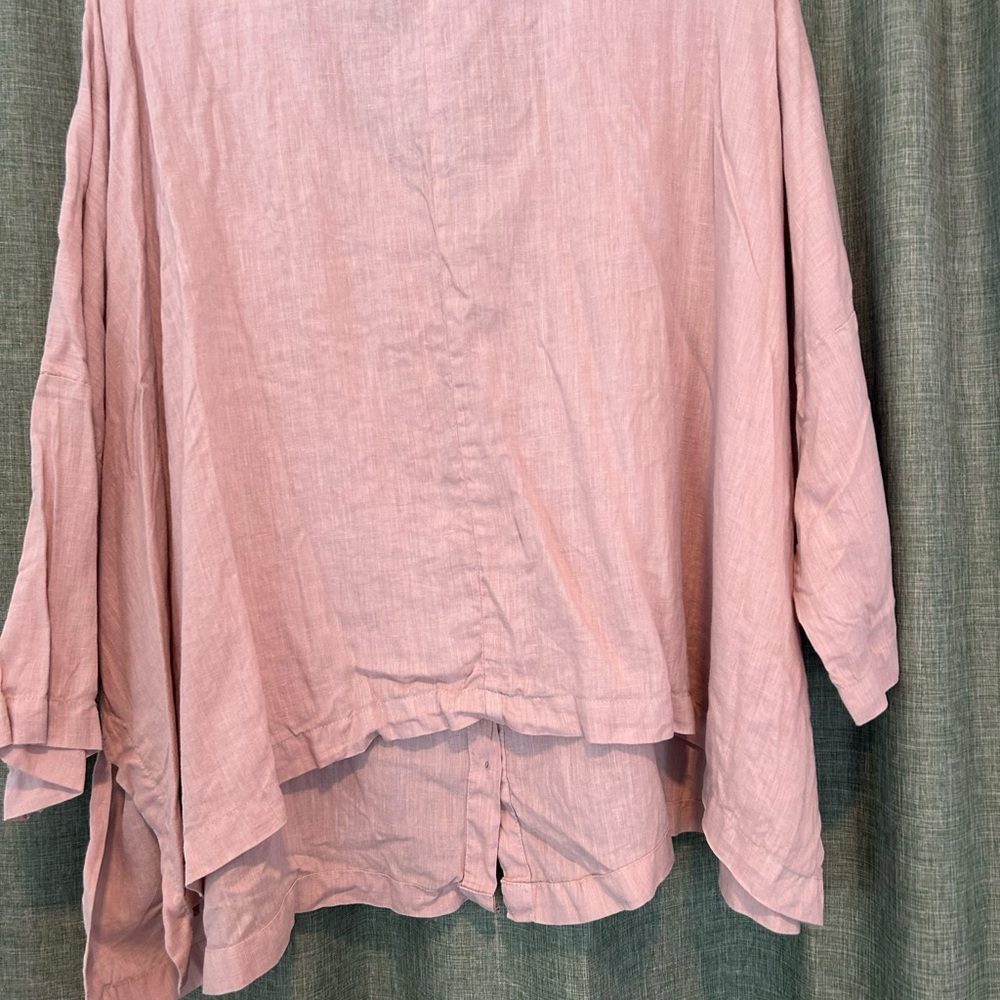 Lagenlook Relaxed Linen Rose Button-Front Women's Top - Picture 3 of 4